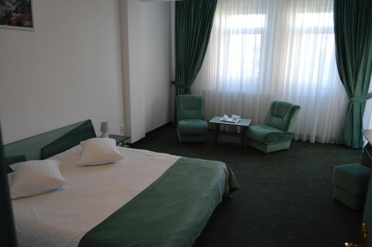 Hotel Maria Constanta Luaran gambar