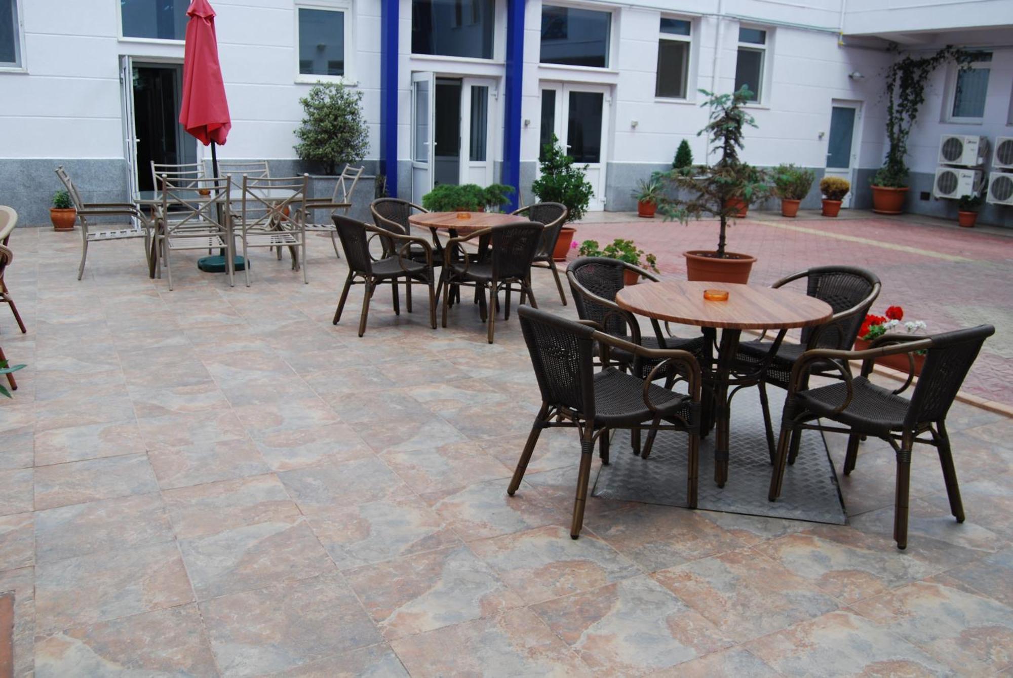 Hotel Maria Constanta Luaran gambar