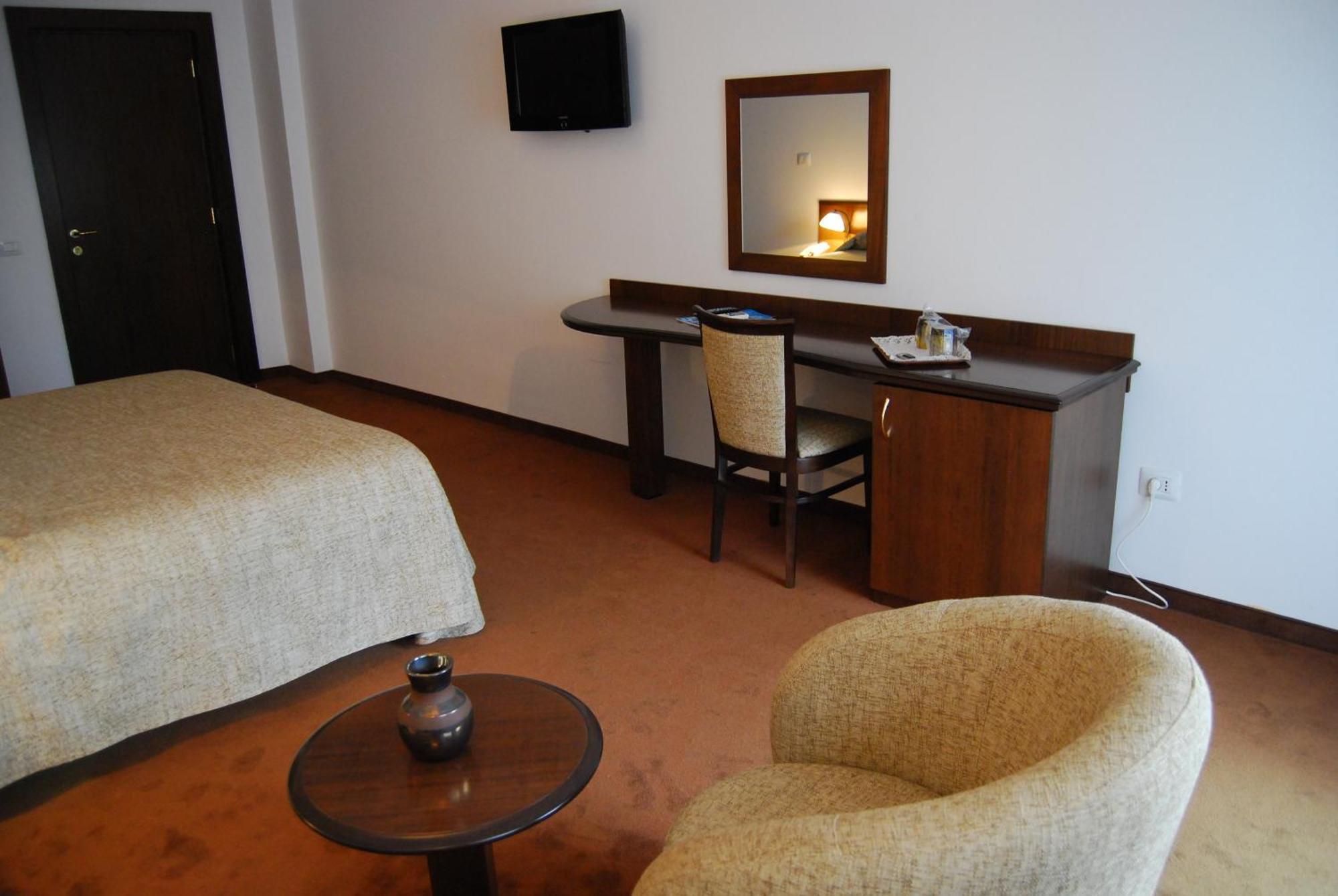 Hotel Maria Constanta Luaran gambar