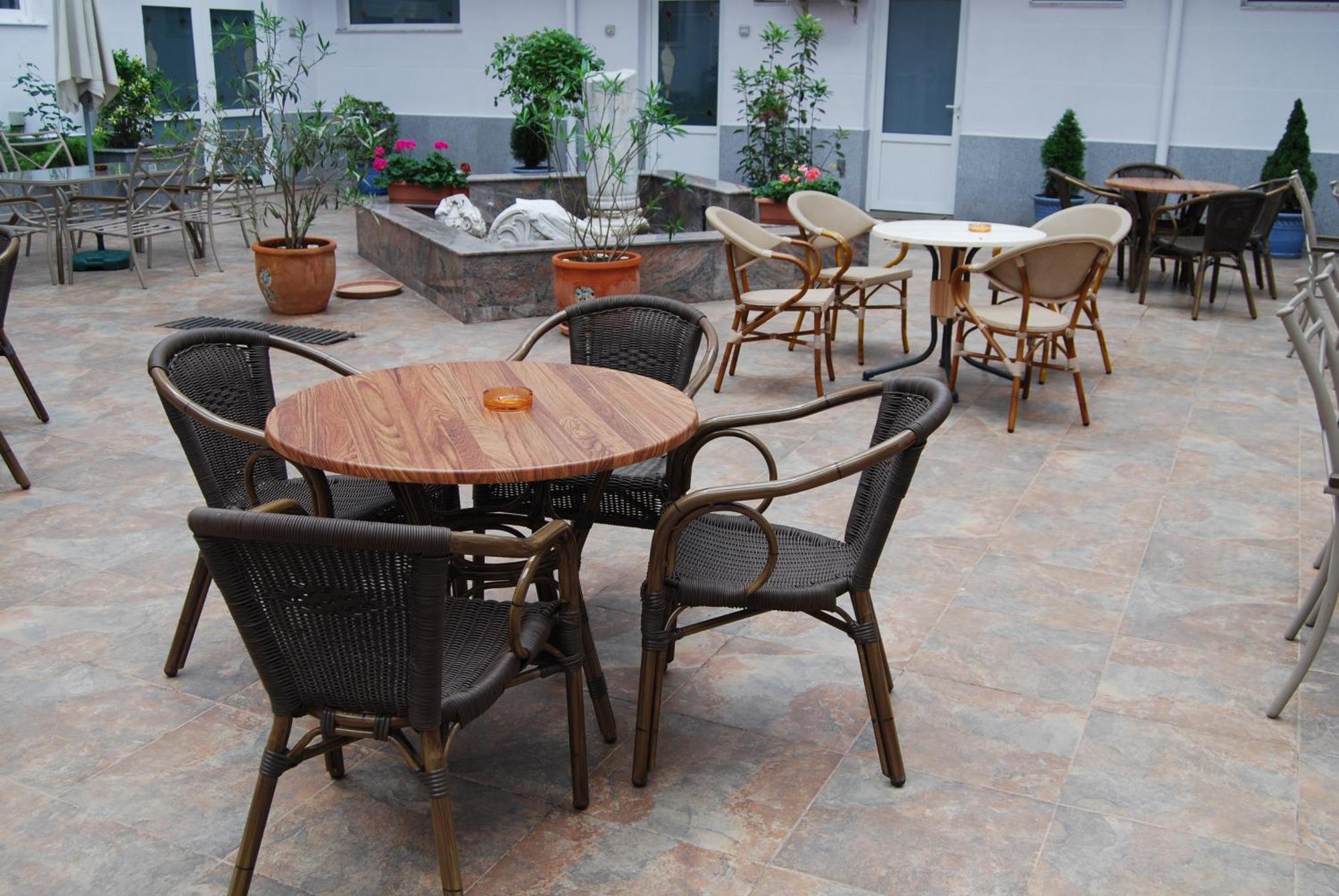 Hotel Maria Constanta Luaran gambar